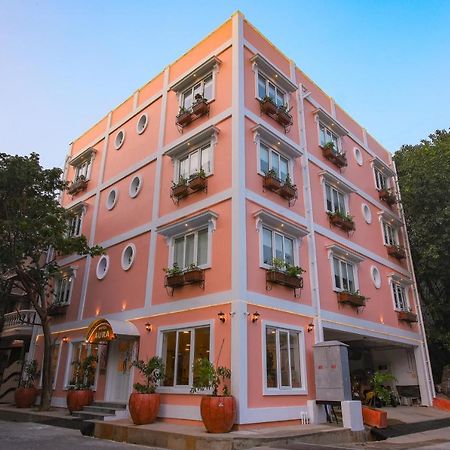 Hotel Aura By Woco Stays Puducherry Buitenkant foto